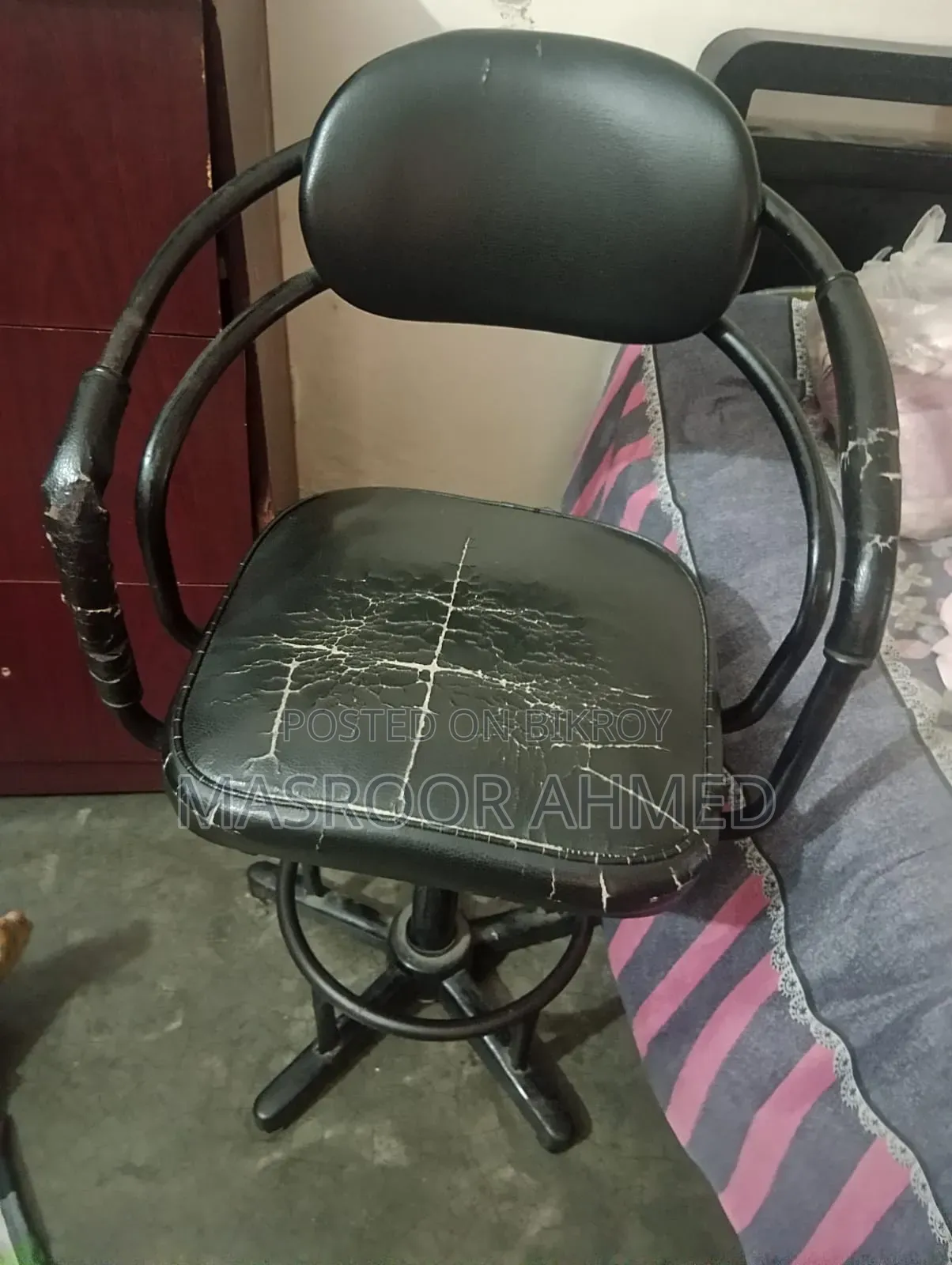 Beauty Parlor Chair