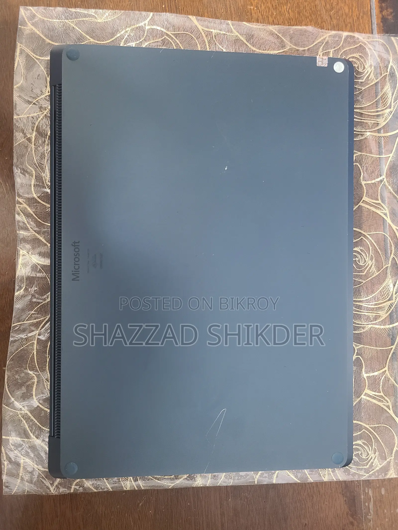 ল্যাপটপ মাইক্রোসফট সারফেস ল্যাপটপ ৮জিবি ইন্টেল কোর আই৫ এসএসডি ২৫৬জিবি