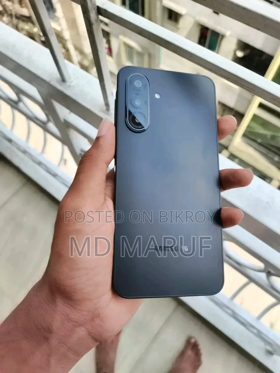 স্যামসাং গ্যালাক্সি এ১৭ ৫জি ১২৮ জিবি ব্ল্যাক