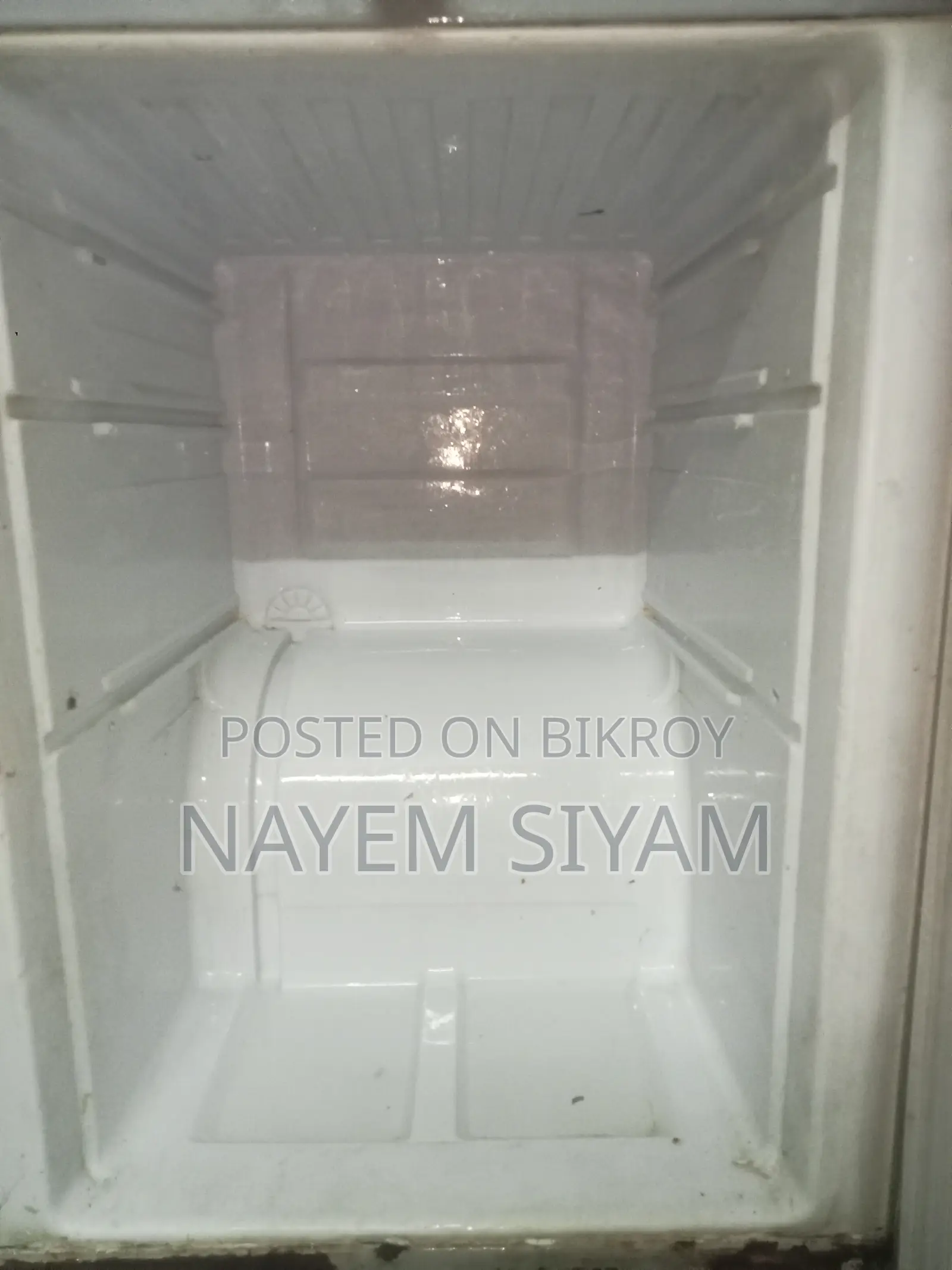 Walton 11.5 CFT Double Door Fridge Model W2D-1H5