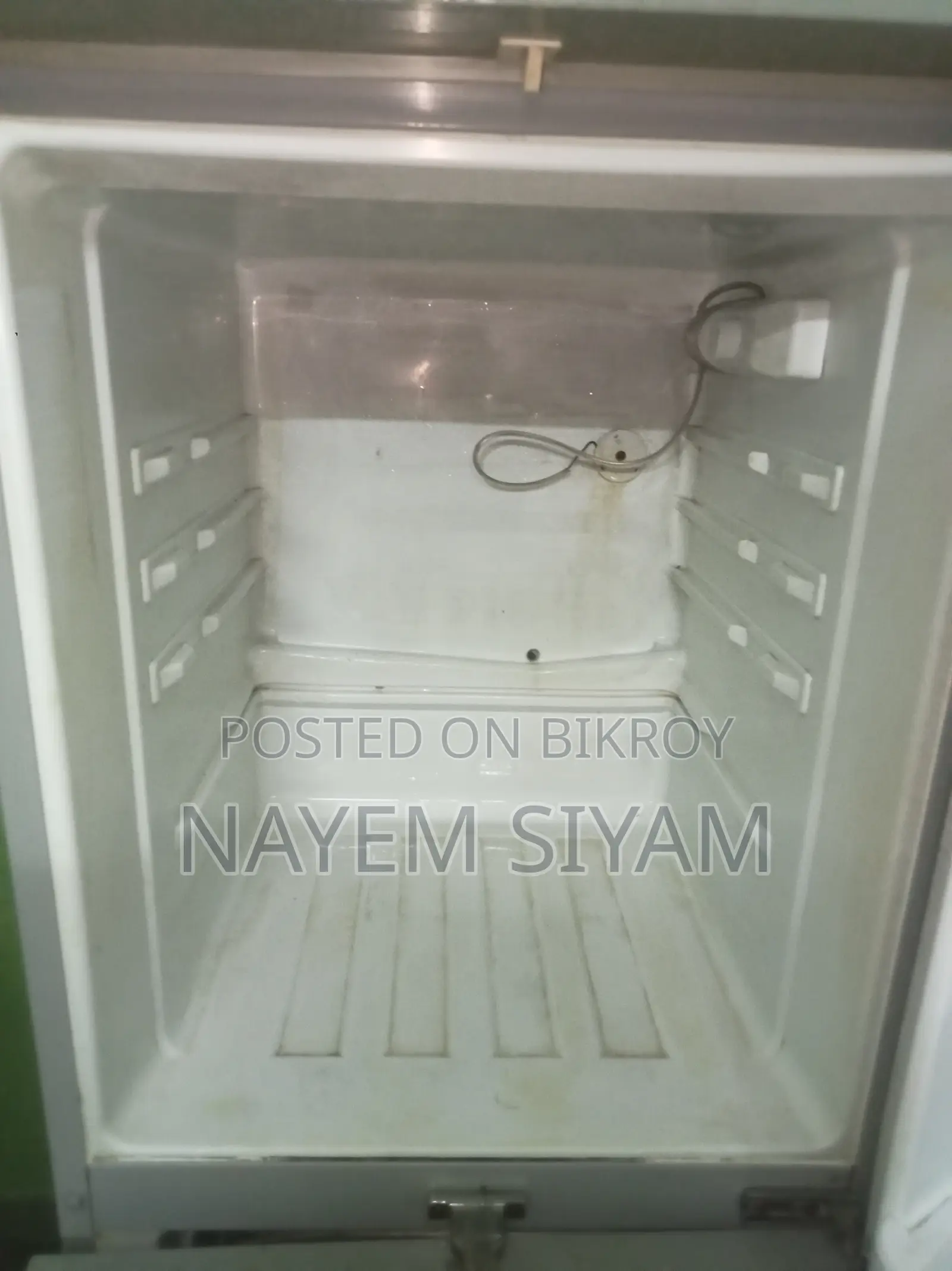Walton 11.5 CFT Double Door Fridge Model W2D-1H5
