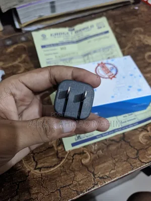 ওয়ারেন্টিসহ অনুমোদিত Anker ২০ ওয়াট চার্জিং অ্যাডাপ্টার