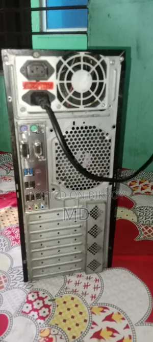 Desktop Computer ASUS 4GB Intel Core 2 Duo HDD 1T
