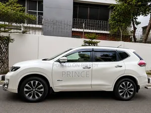 Nissan X-Trail 2016 White