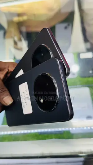 অপ্পো ২৫৬ জিবি ব্ল্যাক