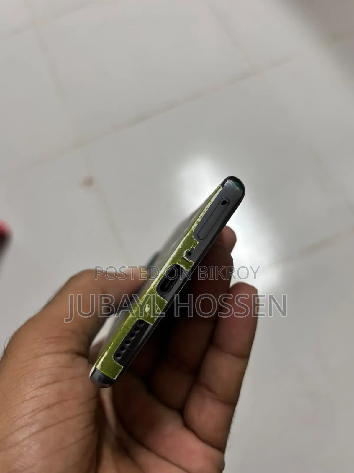 টেকনো স্পার্ক ২০ প্রো প্লাস ২৫৬ জিবি কালো