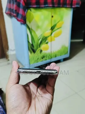 অ্যাপল আইফোন এক্স ২৫৬ জিবি হোয়াইট