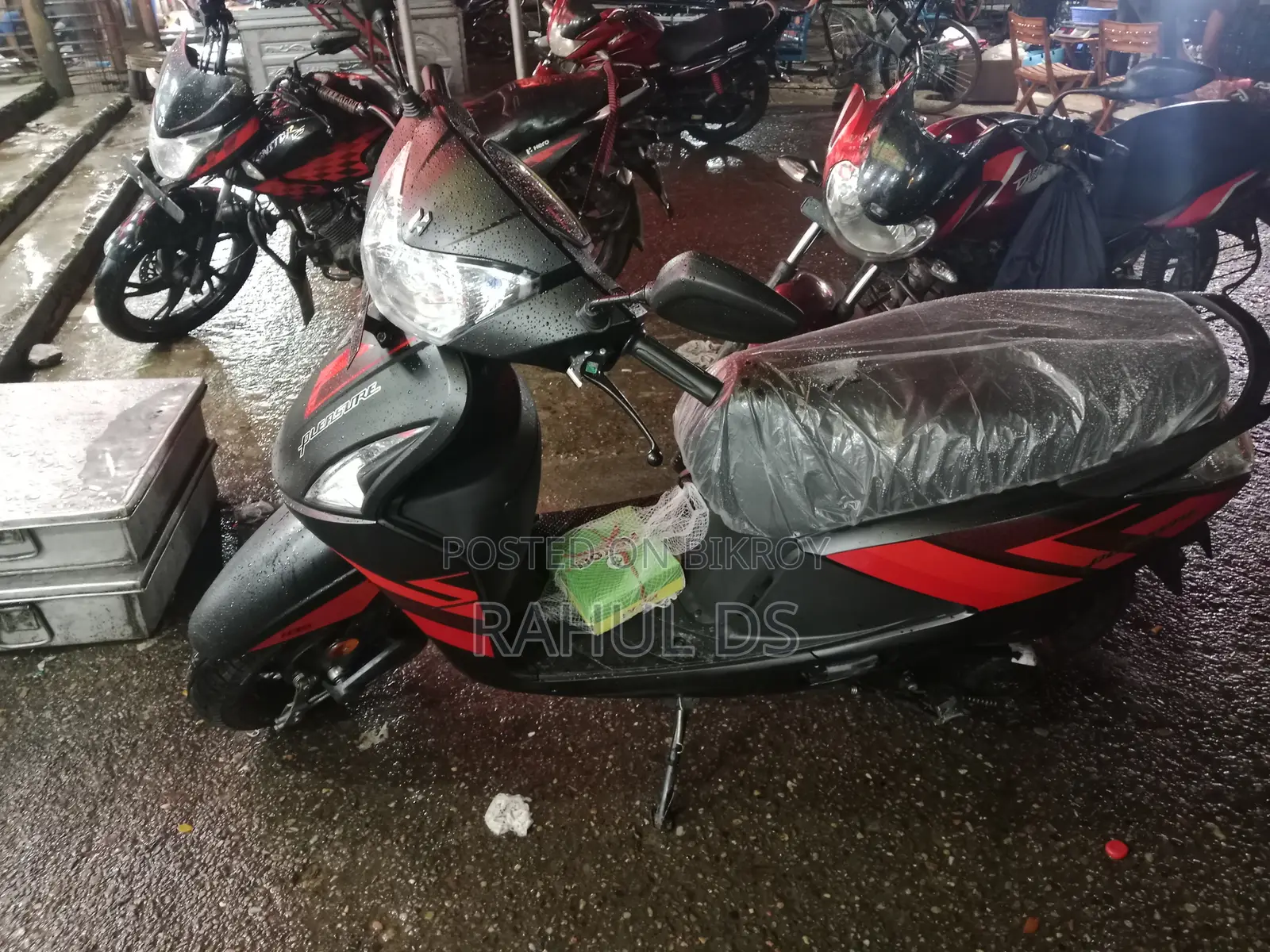 New Hero Pleasure 2025 Black