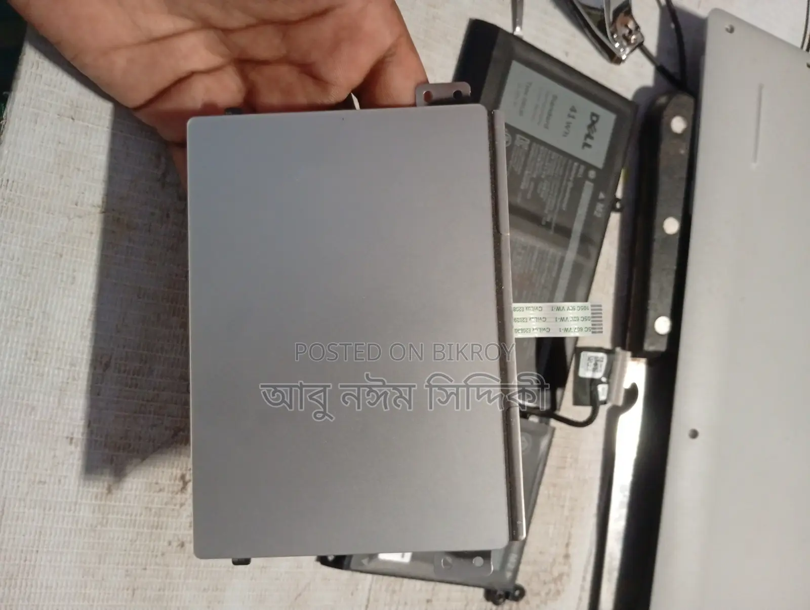 ল্যাপটপ ডেল ইন্সপায়রন ১৫ ৩০০০ ৮জিবি ইন্টেল কোর আই৫ এসএসডি ১টি