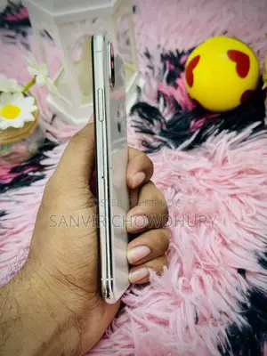 অ্যাপল আইফোন এক্স ৬৪ জিবি হোয়াইট