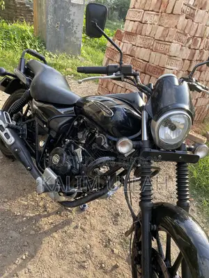 Bajaj Avenger 160 Street 2021 Black