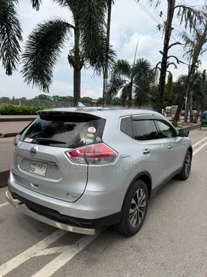 Nissan X-Trail 2.0 Hybrid FWD 2016 Silver