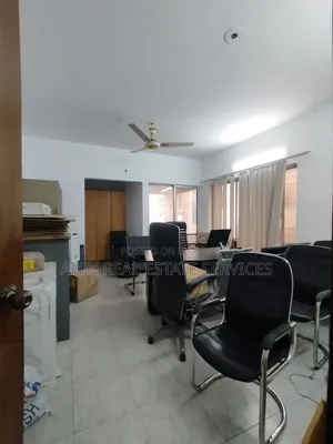 গুলশানে ২৩০০ বর্গফুটের অফিস স্পেস ভাড়া