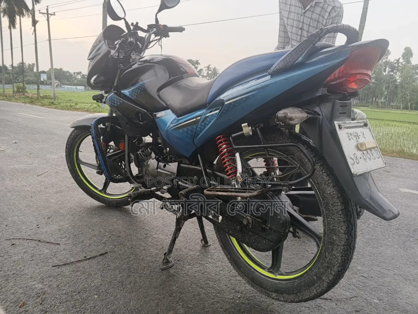 Hero Glamour 2014 Black
