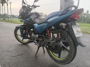 Hero Glamour 2014 Black
