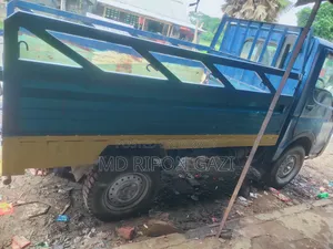 টাটা মেগা এক্সেল