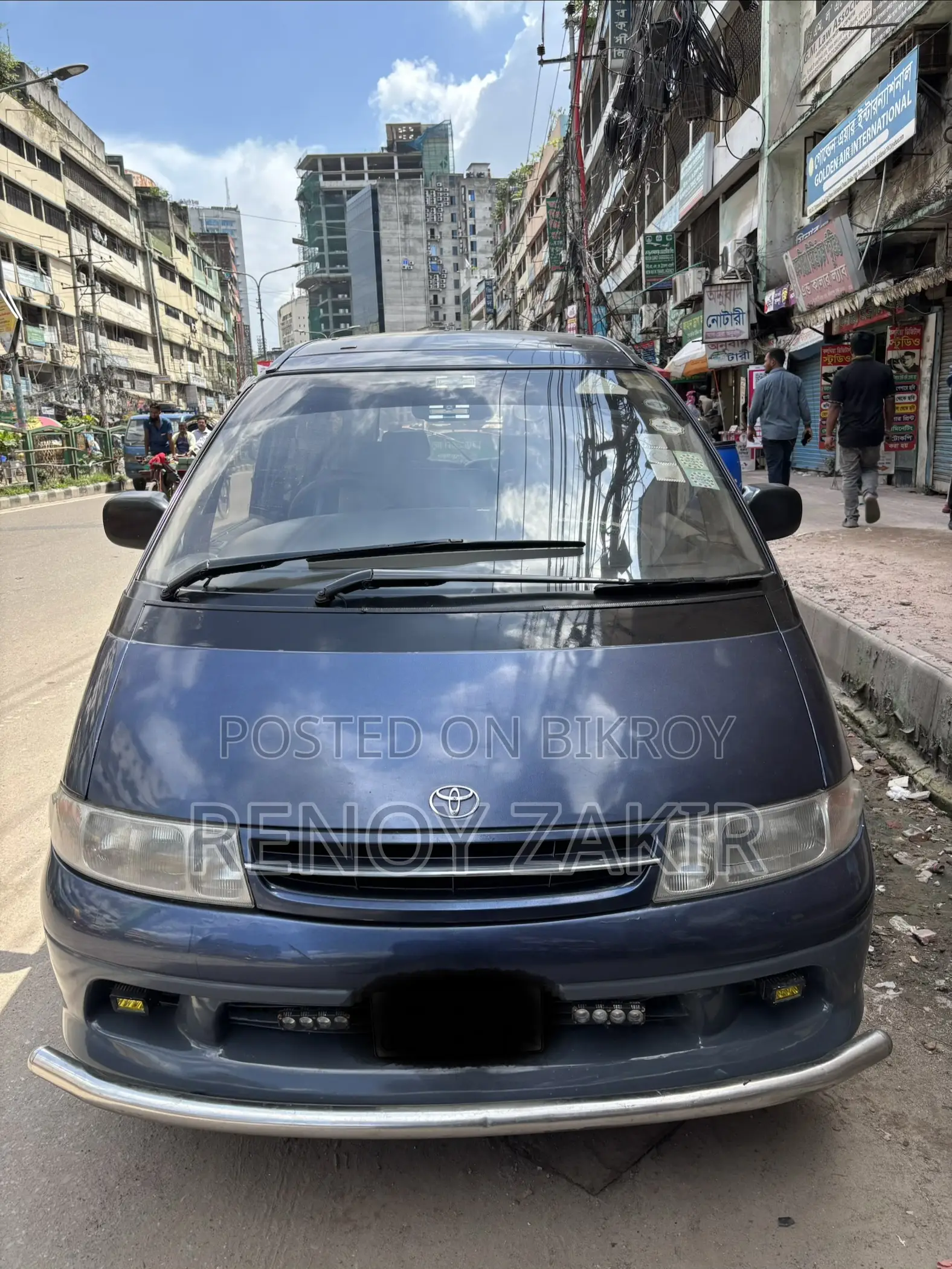 Toyota Estima 1996 Blue