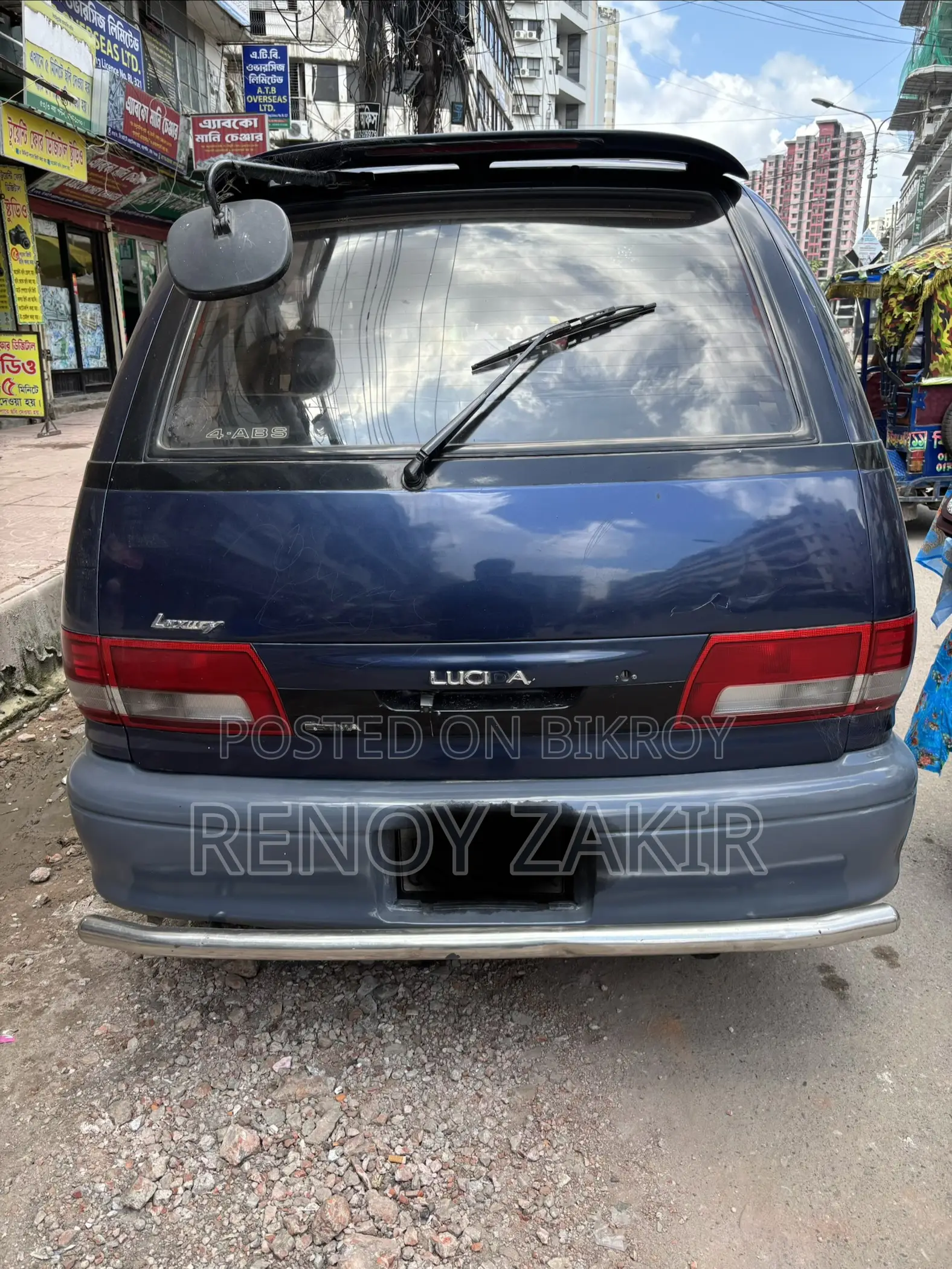 Toyota Estima 1996 Blue