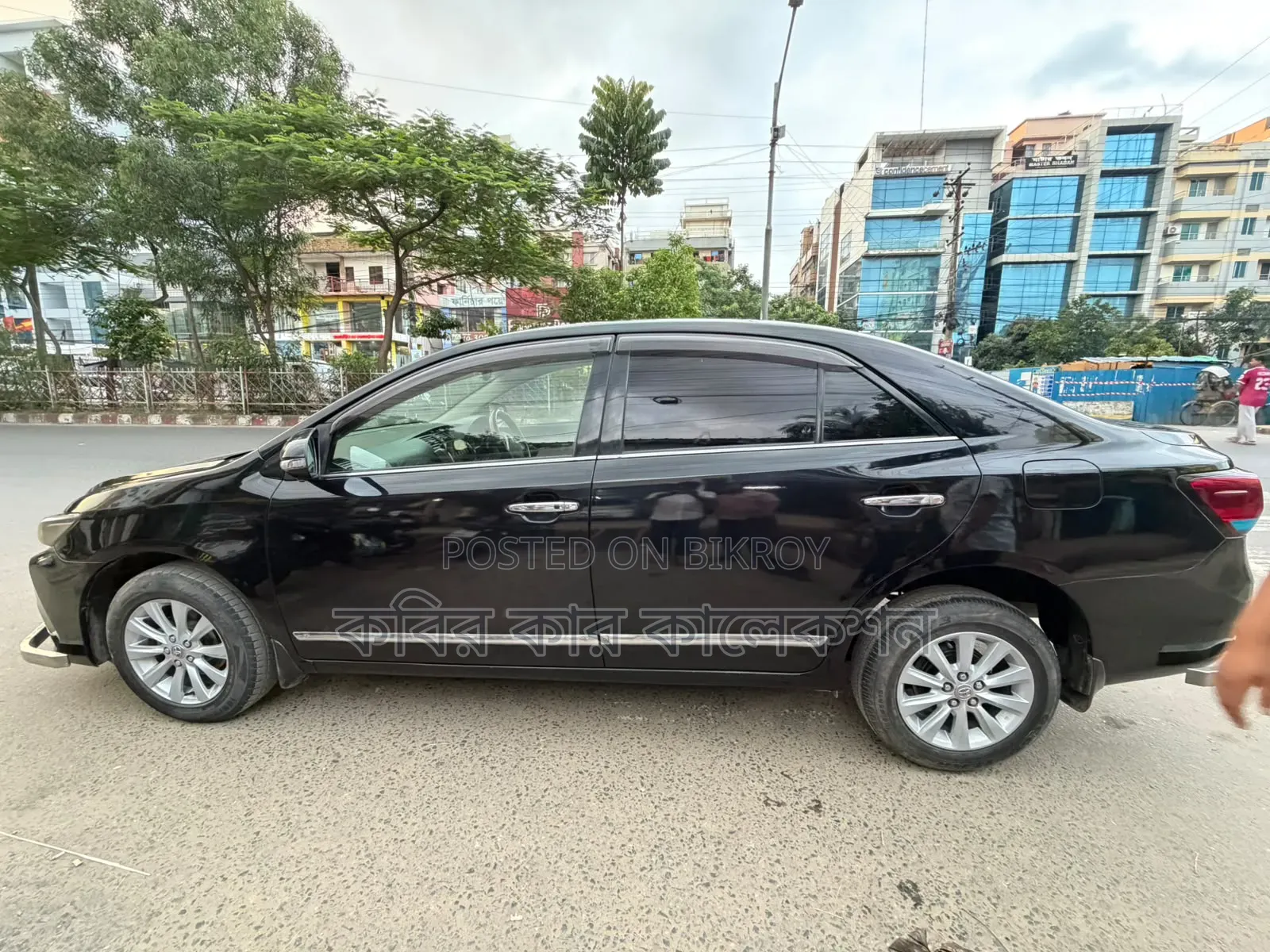 Toyota Premio 2013 Black