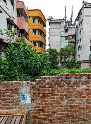 Land Share for Sale – 50 Decimals