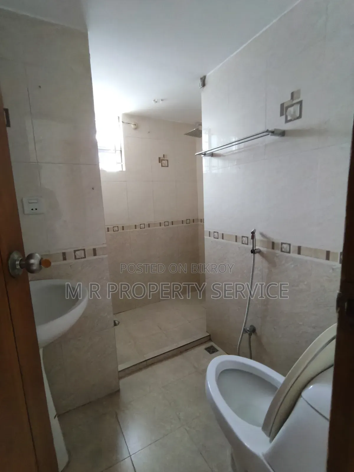 গুলশানে ৪ বেডরুমের অ্যাপার্টমেন্ট ভাড়ার জন্য