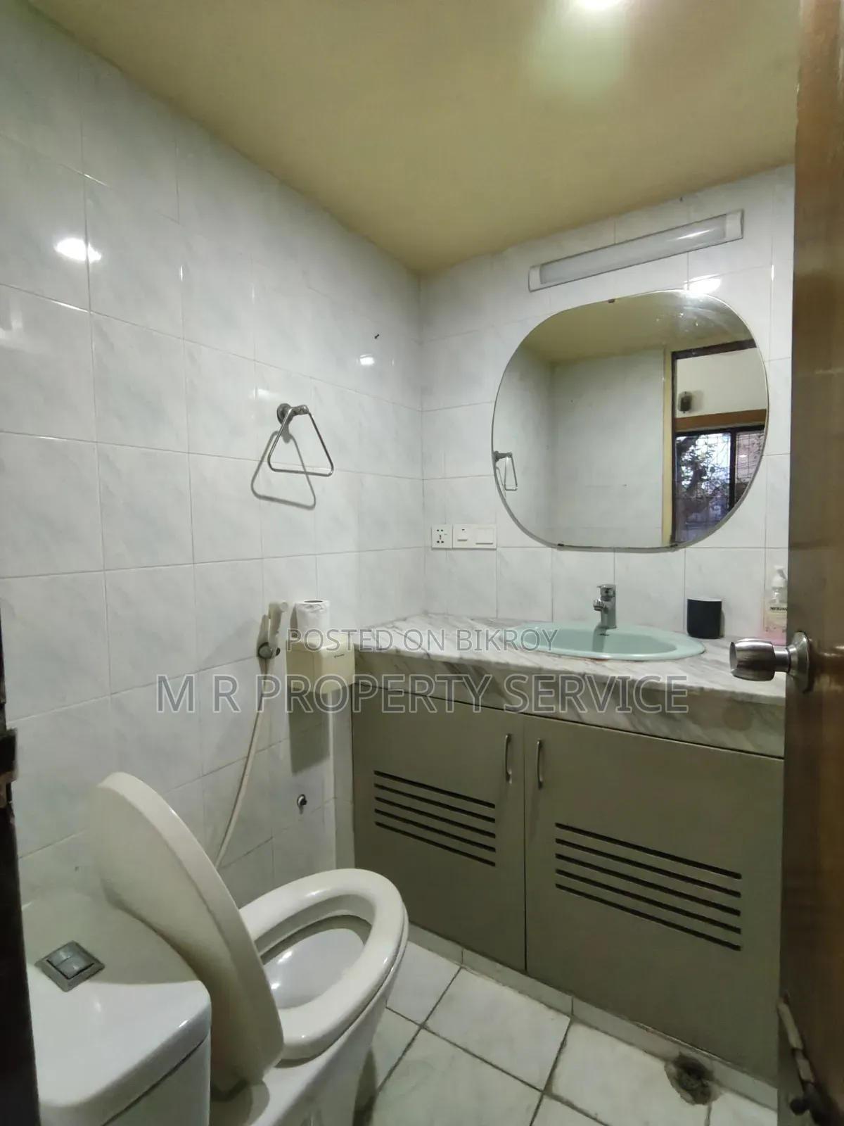 গুলশানে ভাড়ার জন্য সাজানো ৩ বেডরুমের অ্যাপার্টমেন্ট