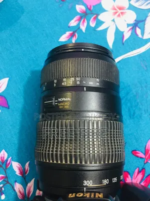 Nikon D40 ডিএসএলআর ক্যামেরা