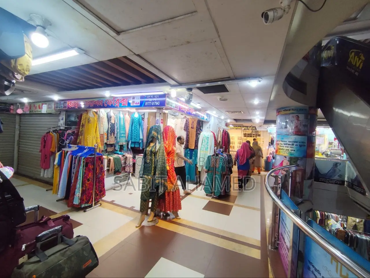 শ্যামলী স্কয়ার শপিং মলে দোকান ভাড়া