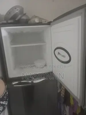 Walton Refrigerator 295 LTR (Fresh Condition) - Used