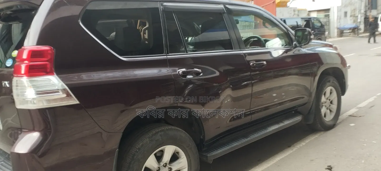 Toyota Land Cruiser Prado 2011 Maroon