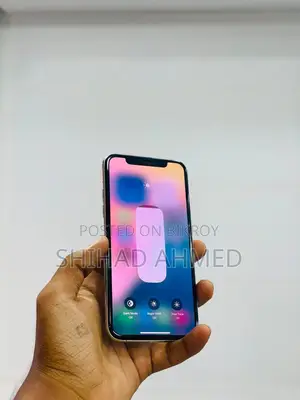 Apple iPhone XS 64 GB White