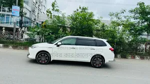 Toyota Corolla Fielder 2017 White