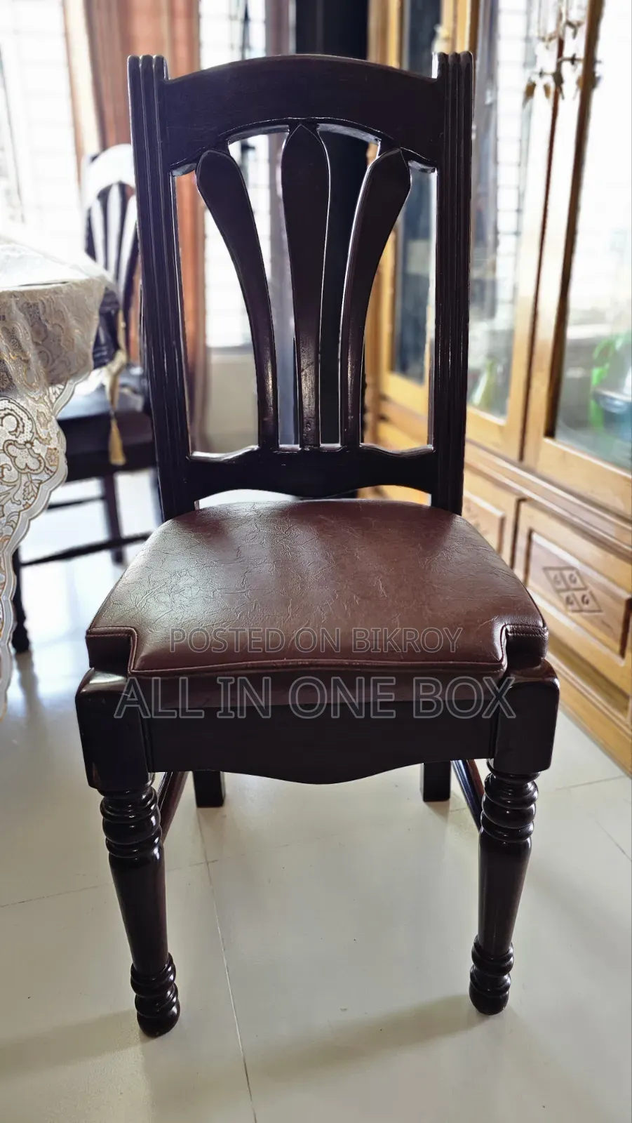 Teak Wood Round Dining Table for 6