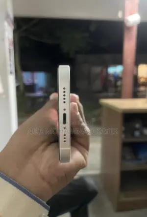 অ্যাপল আইফোন ১২ ১২৮ জিবি হোয়াইট