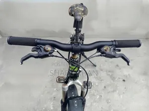 ফুল অ্যালুমিনিয়াম। ফ্রেশ কন্ডিশন