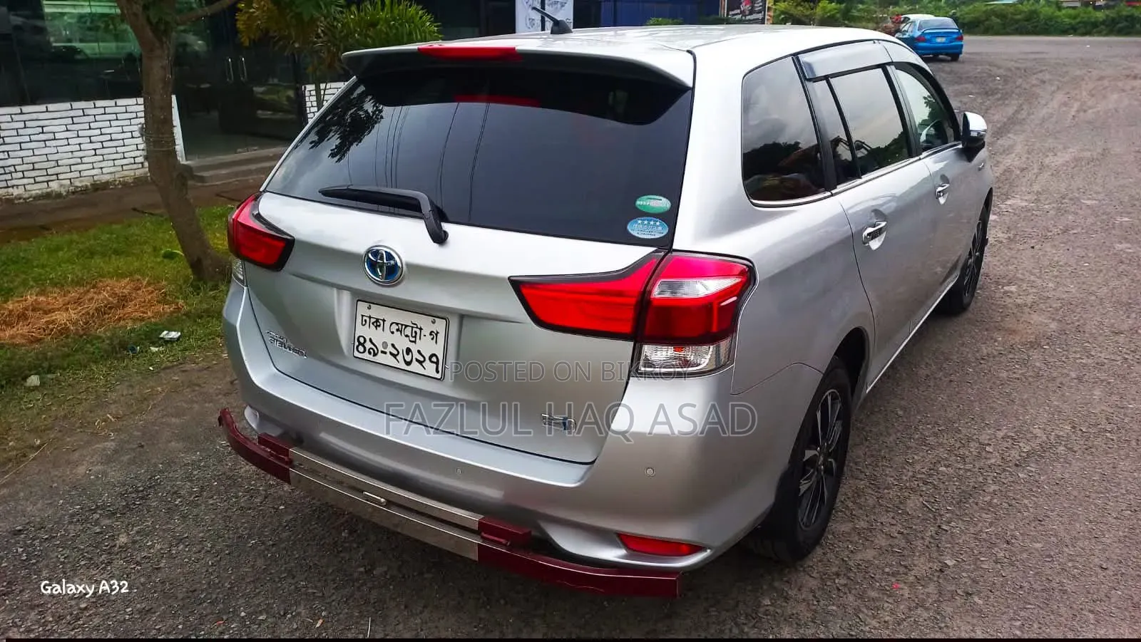 Toyota Corolla Fielder 2017 Silver