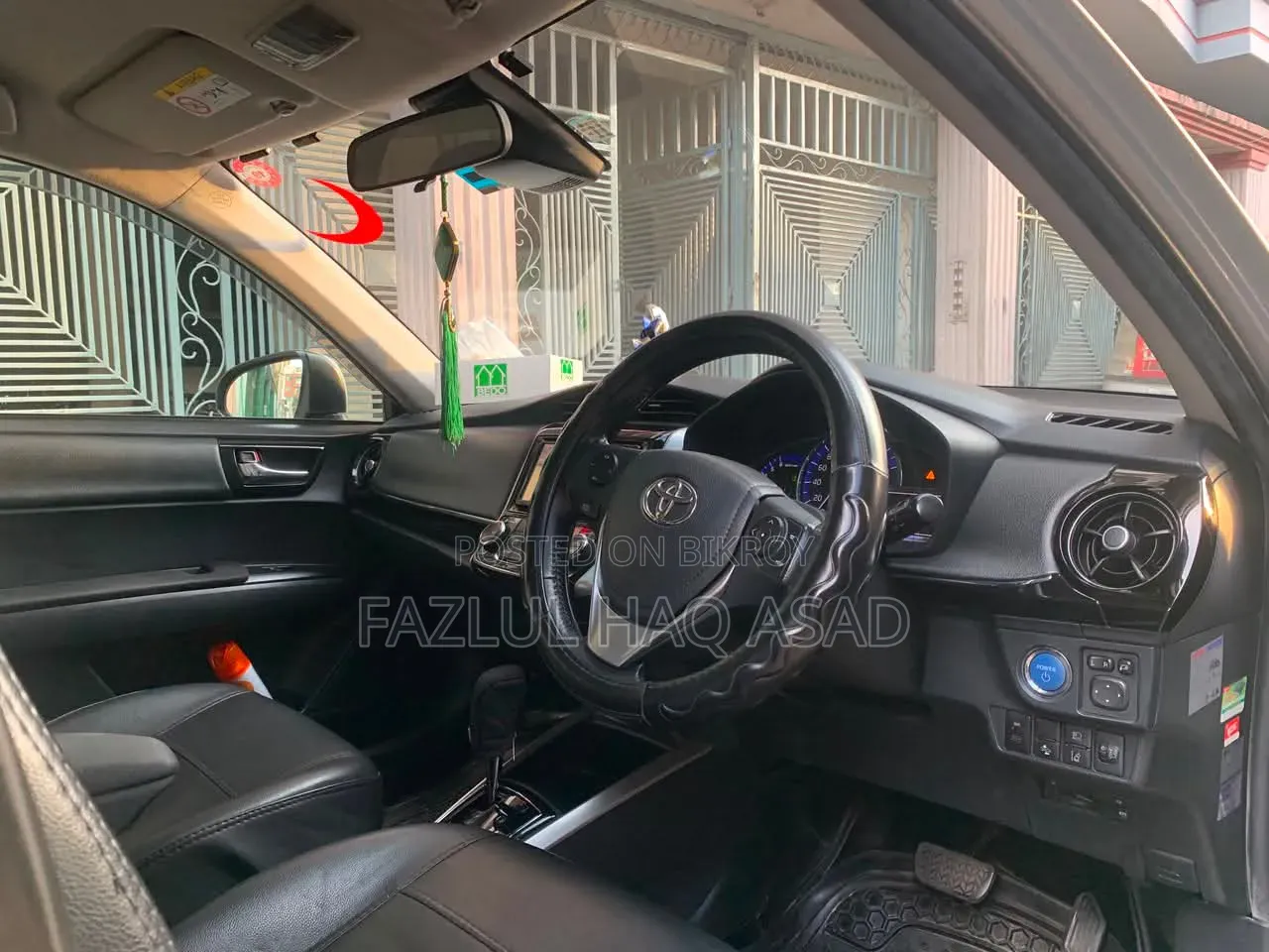 Toyota Corolla Fielder 2017 Silver