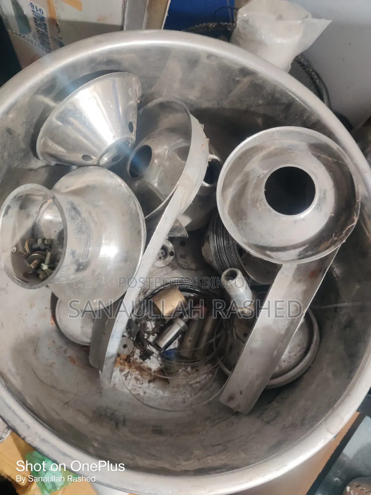 দুধ থেকে ক্রিম বের করার মেশিন