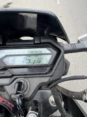 হোন্ডা এক্স-ব্লেড ১৬০ ২০২৩ কালো