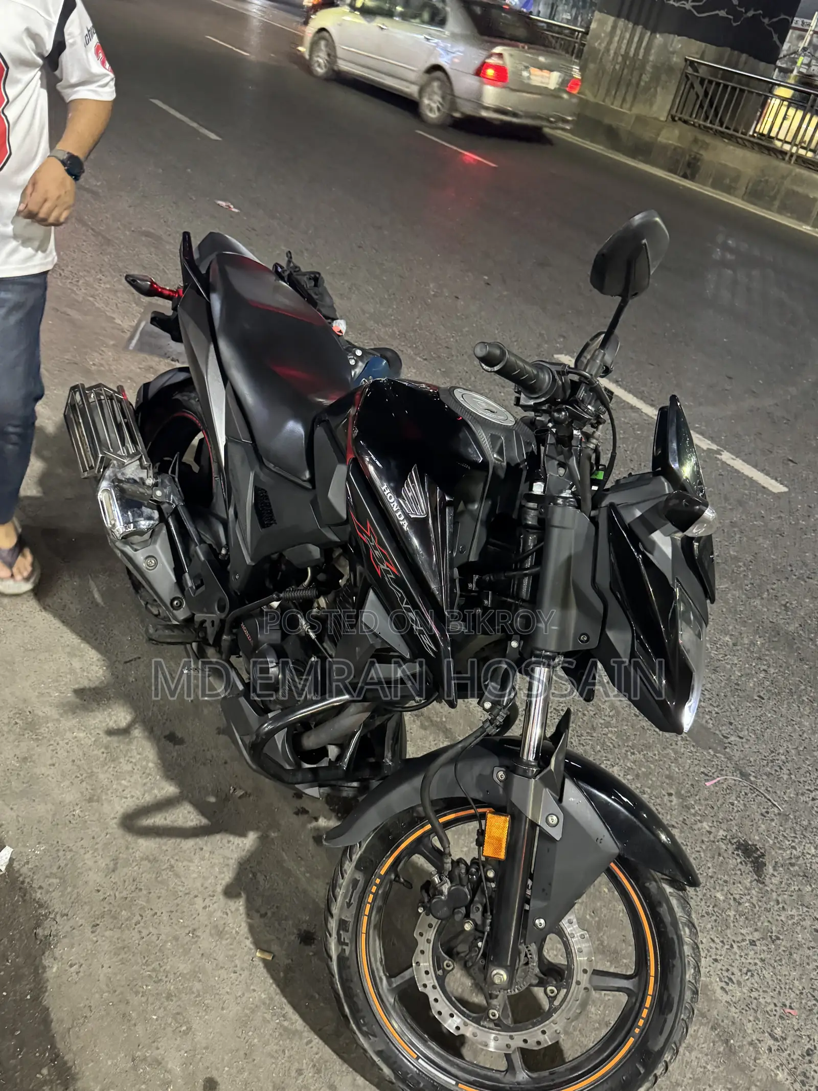 হোন্ডা এক্স-ব্লেড ১৬০ ২০২৩ কালো