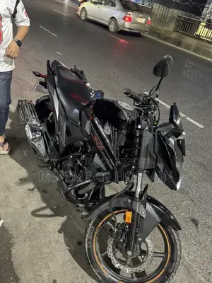 হোন্ডা এক্স-ব্লেড ১৬০ ২০২৩ কালো