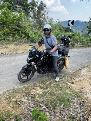 হোন্ডা এক্স-ব্লেড ১৬০ ২০২৩ কালো