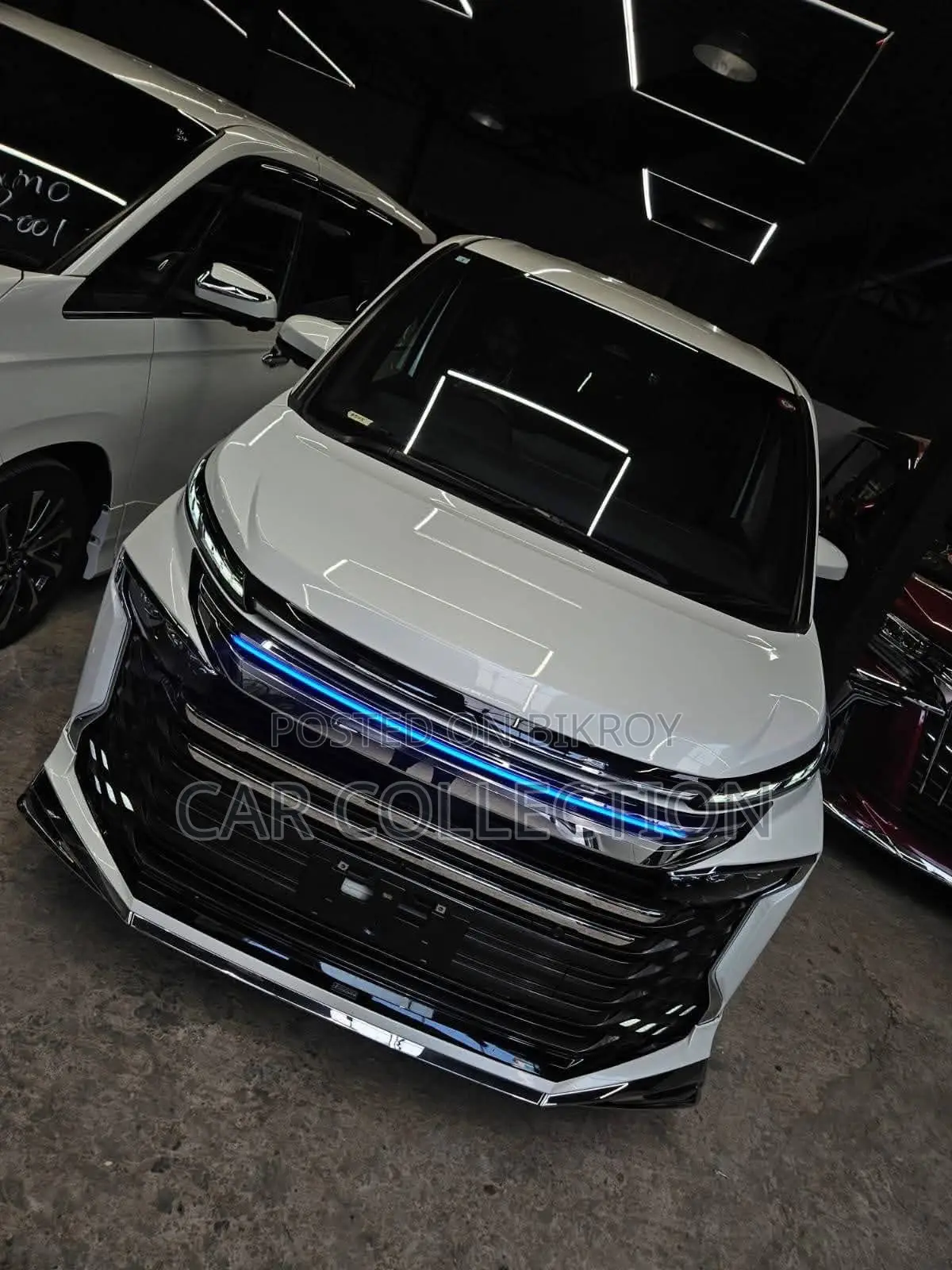 নতুন Toyota Voxy Hybrid S-Z 2WD 7-Seater 2023 Pearl