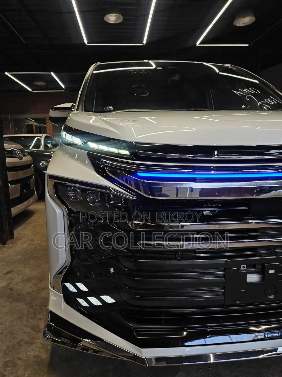 নতুন Toyota Voxy Hybrid S-Z 2WD 7-Seater 2023 Pearl