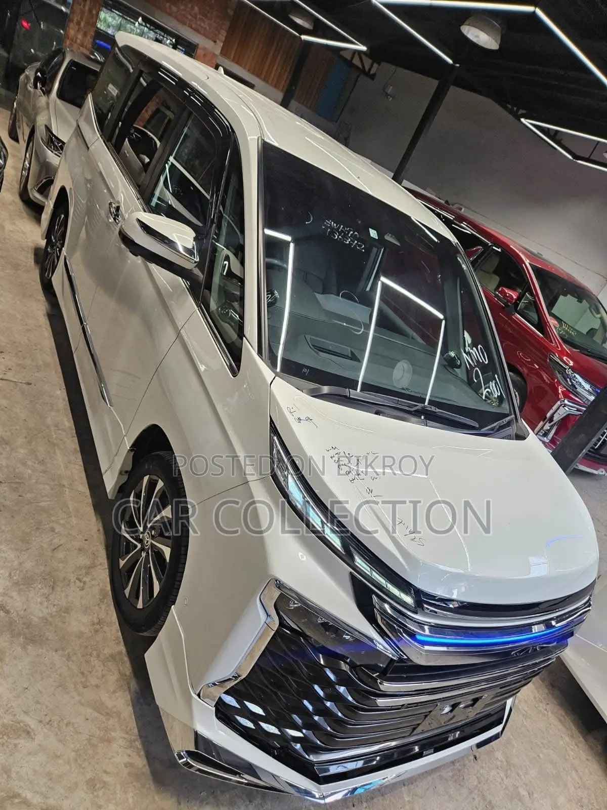 নতুন Toyota Voxy Hybrid S-Z 2WD 7-Seater 2023 Pearl