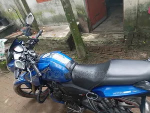 TVS Apache RTR 160 2V 2018 Blue