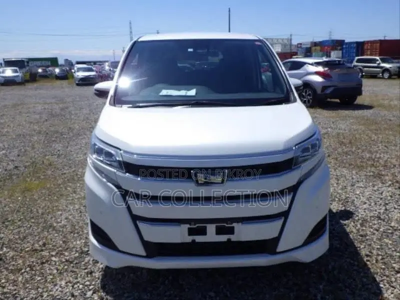 Toyota Noah 2.0 FWD (8 Seater) 2021 Pearl
