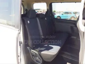 Toyota Noah 2.0 FWD (8 Seater) 2021 Pearl