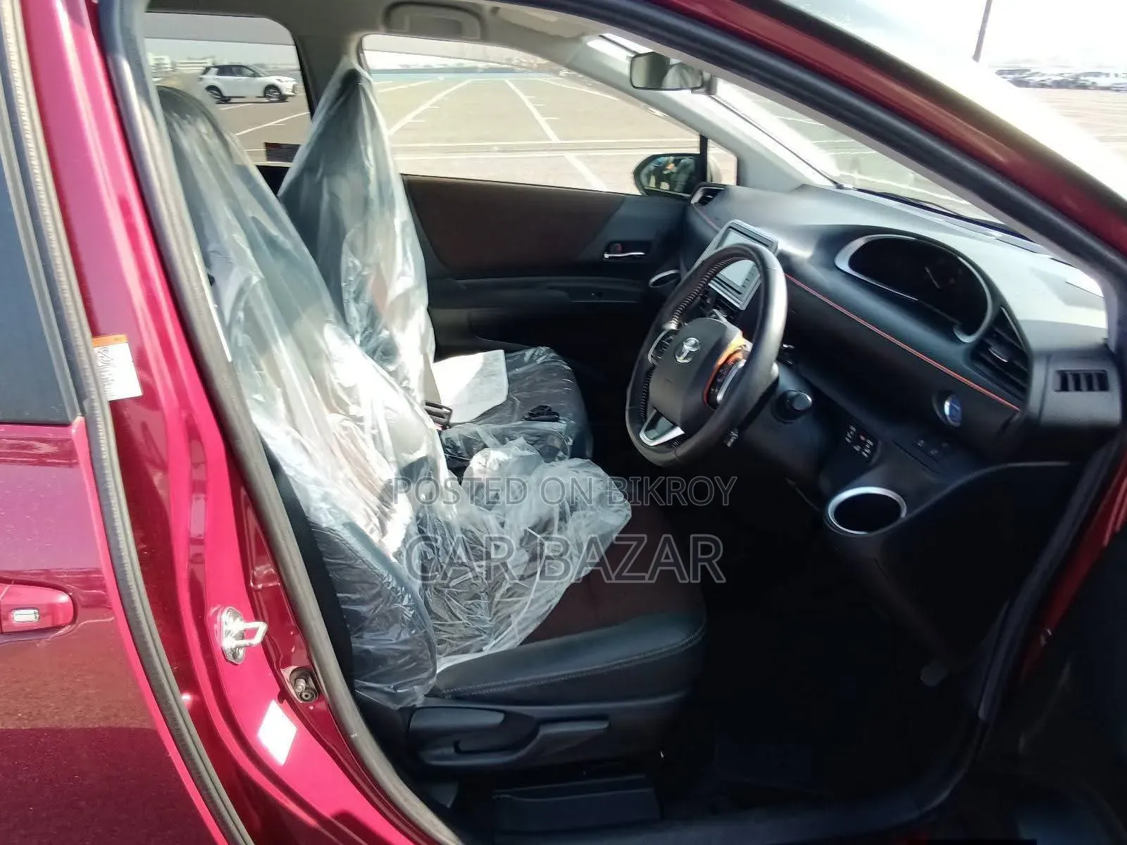 Toyota Sienta 1.5 Hybrid FWD (6-seater) 2021 Maroon