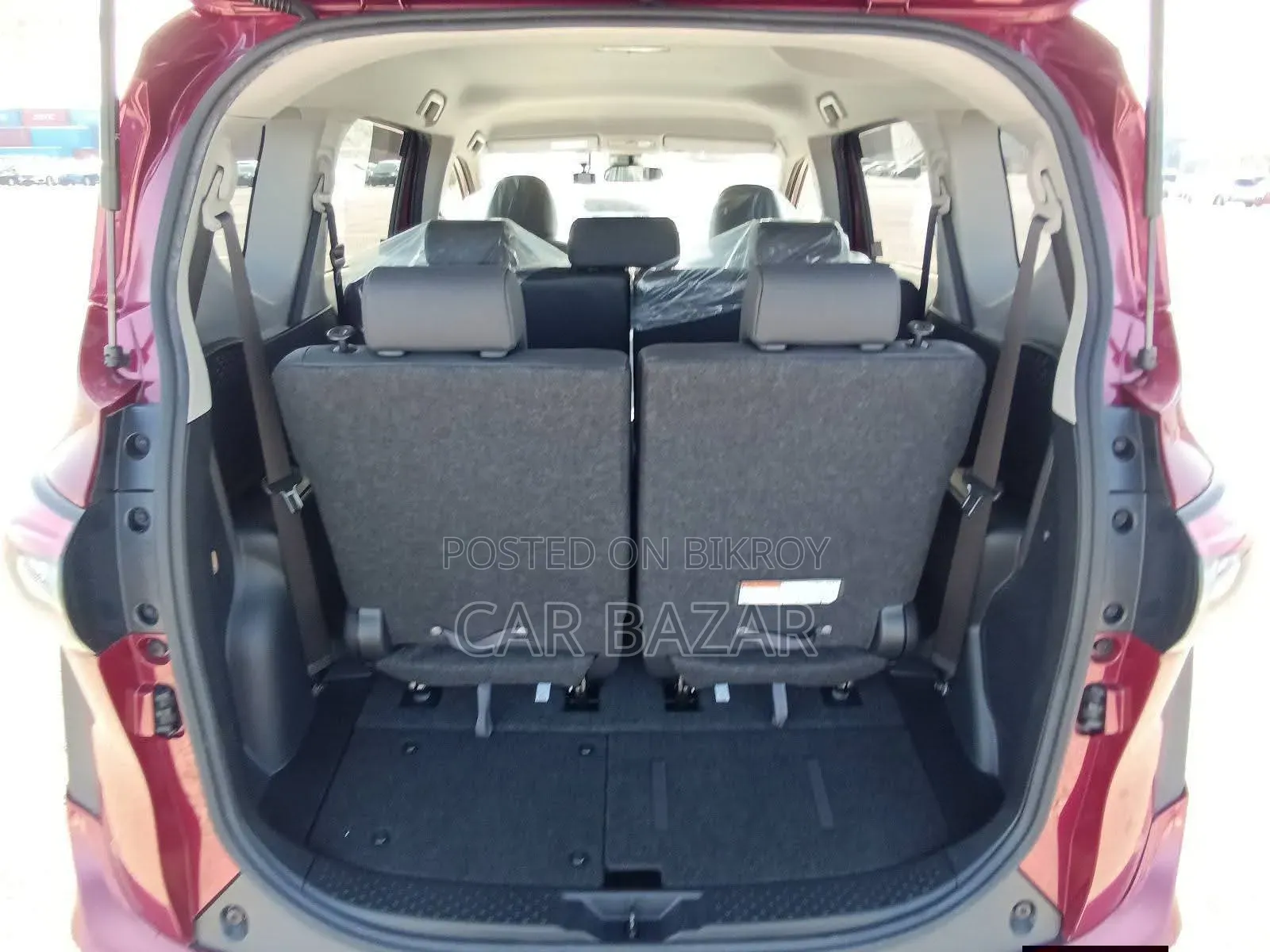 Toyota Sienta 1.5 Hybrid FWD (6-seater) 2021 Maroon